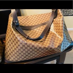 Gucci Large Carryon